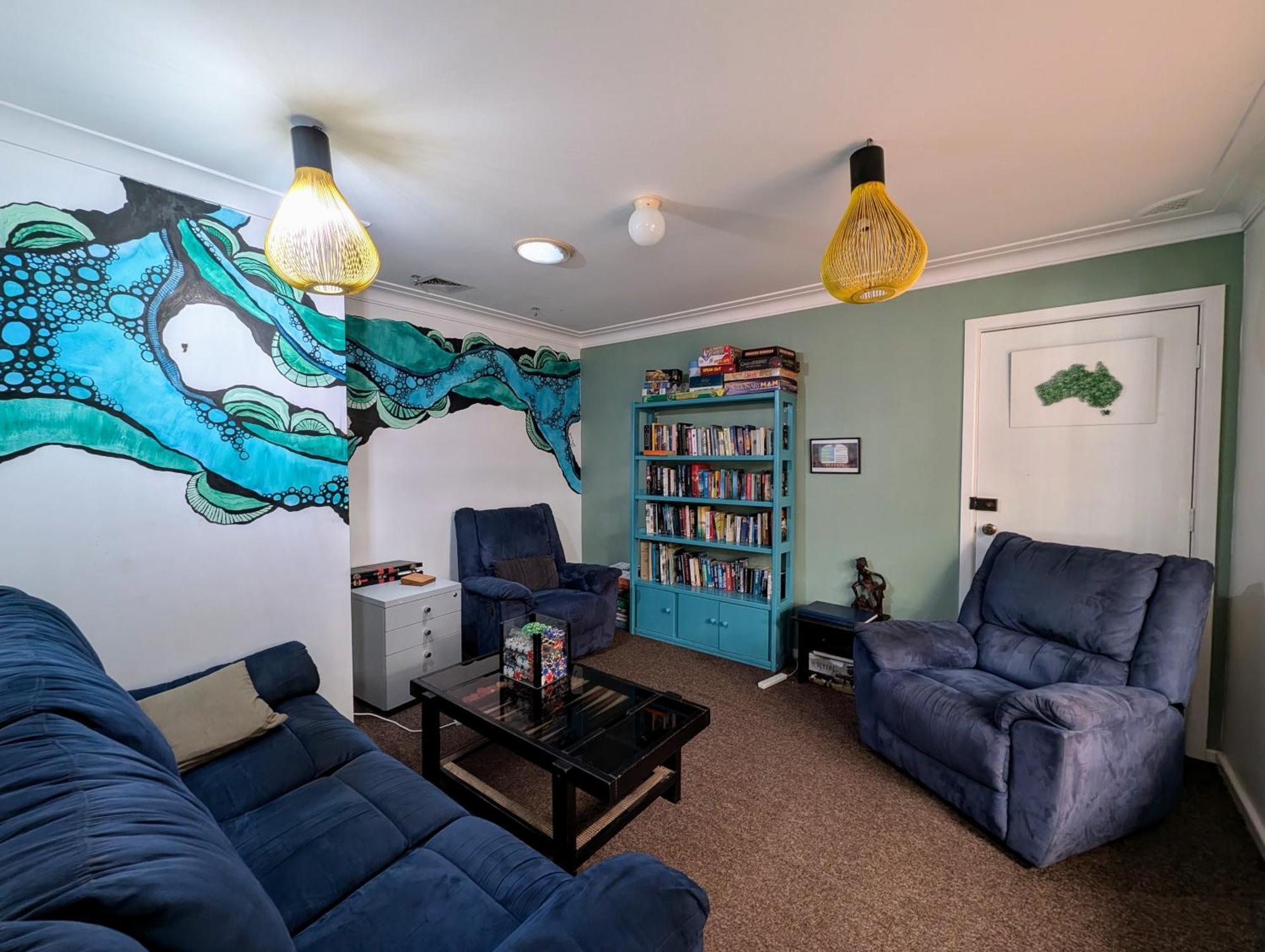 Ozzie Pozzie Backpackers Vandrarhem Port Macquarie Exteriör bild