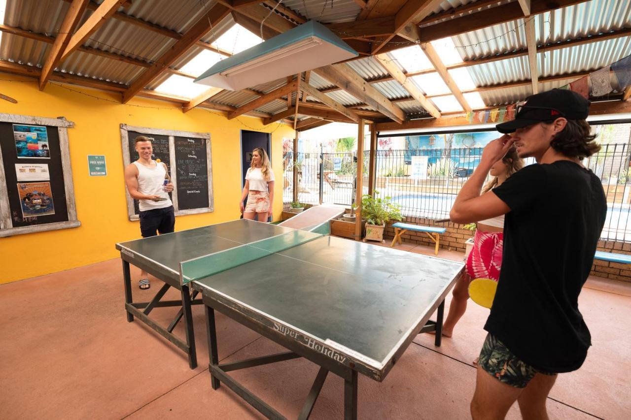 Ozzie Pozzie Backpackers Vandrarhem Port Macquarie Exteriör bild